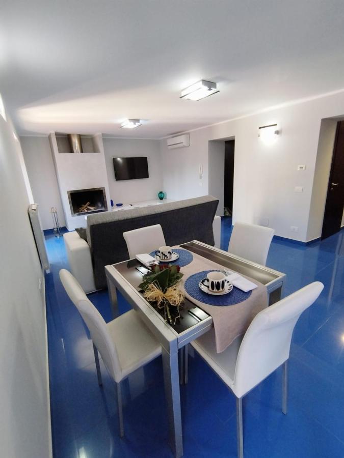 Casa Vacanza "Marinella" Sulmona Bagian luar foto