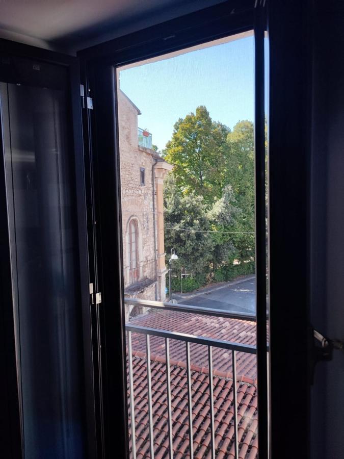 Casa Vacanza "Marinella" Sulmona Bagian luar foto