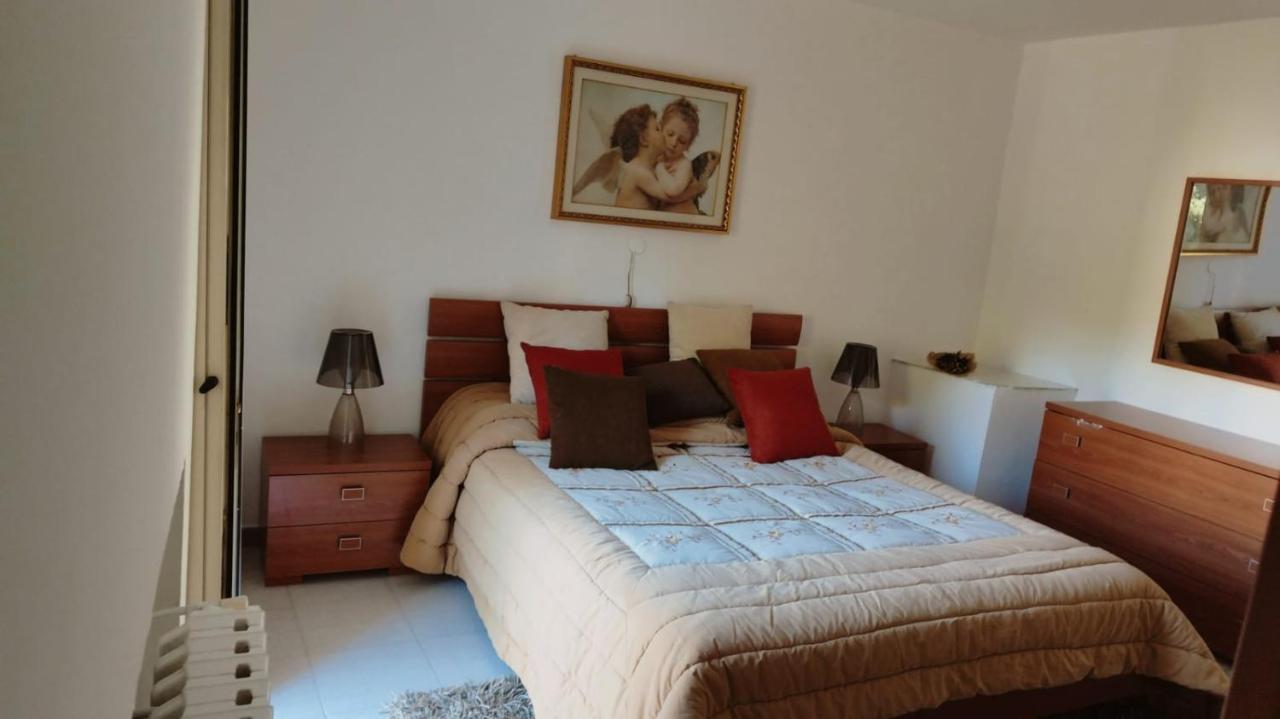 Casa Vacanza "Marinella" Sulmona Bagian luar foto