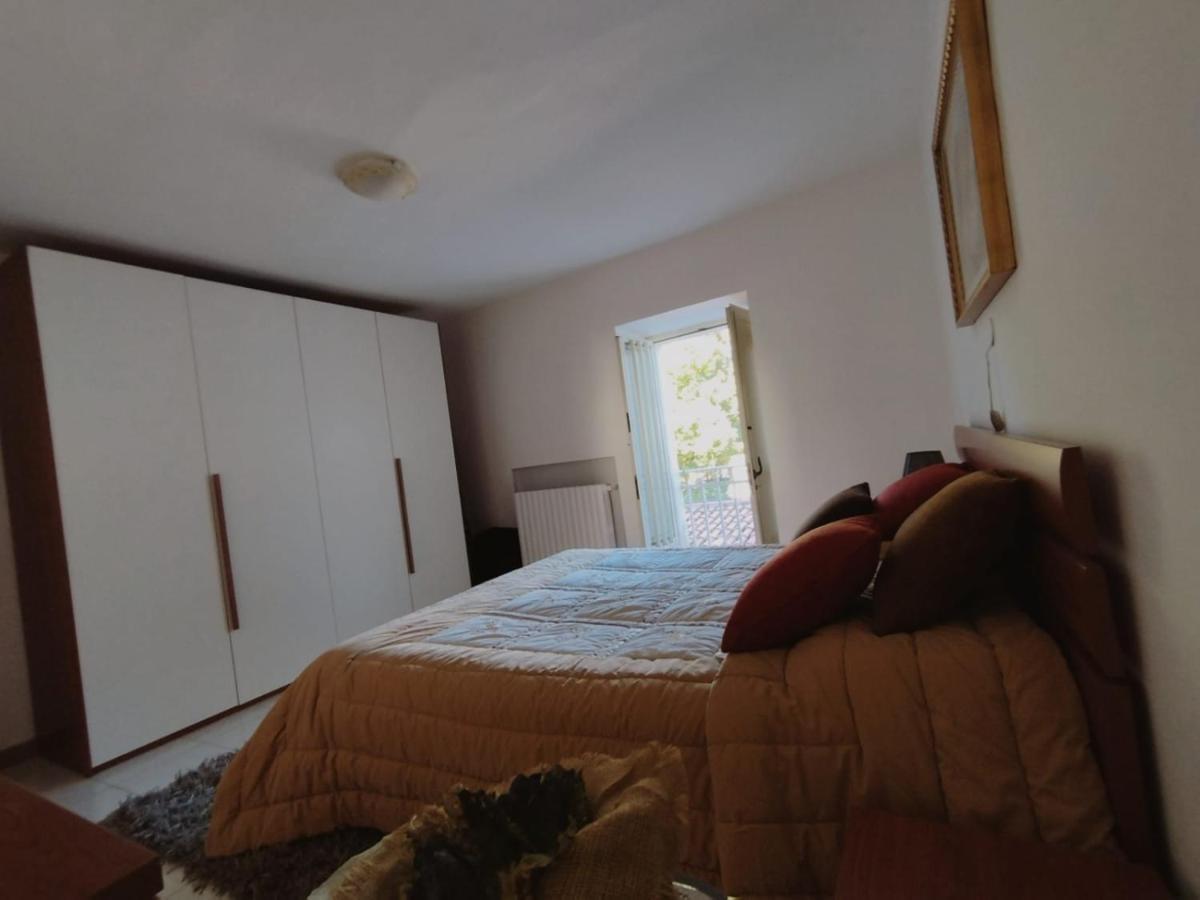 Casa Vacanza "Marinella" Sulmona Bagian luar foto